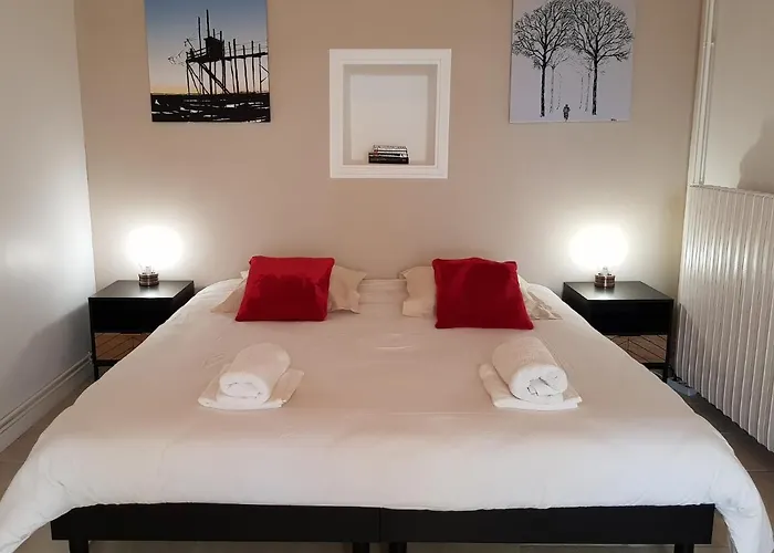 Domaine De Pelouaille - D'hotes Bed & Breakfast