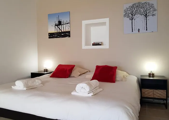 Domaine De Pelouaille - D'hotes Saint-Jean-d'Angely