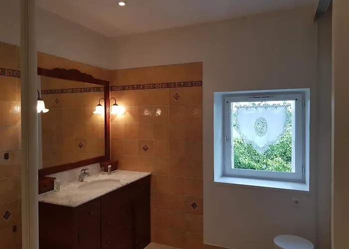 Domaine De Pelouaille - D'hotes Bed & Breakfast 3*