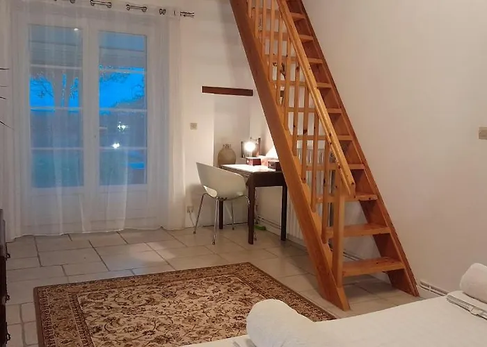 Domaine De Pelouaille - D'hotes 3* Saint-Jean-d'Angely