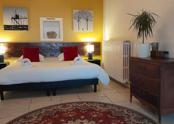 Domaine De Pelouaille - D'hotes Bed & Breakfast