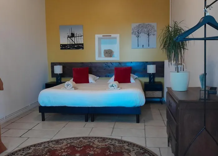 Domaine De Pelouaille - D'hotes Saint-Jean-dʼAngély